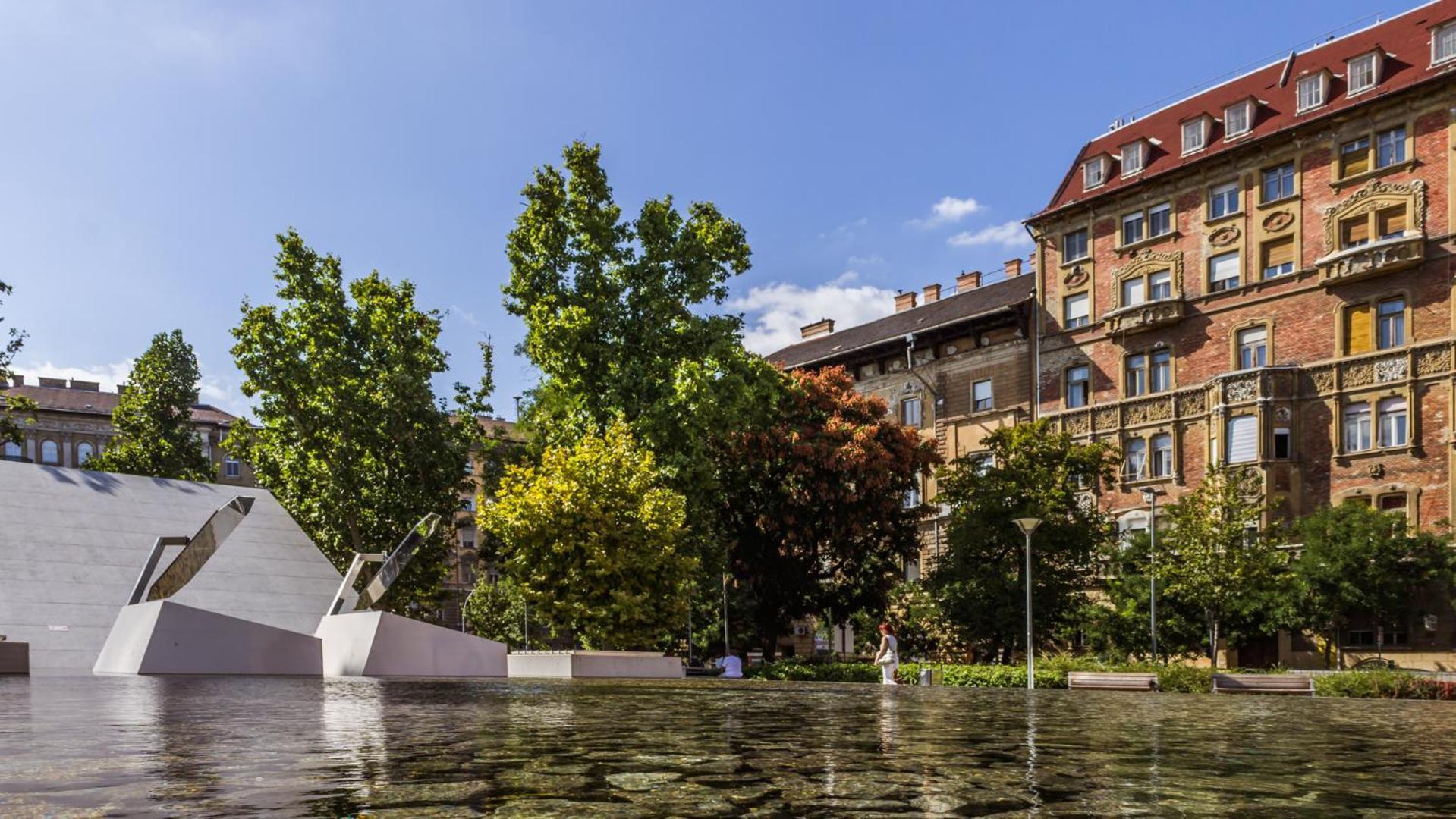 Marone Circles Comfortable For 4 With Parking Apartment *