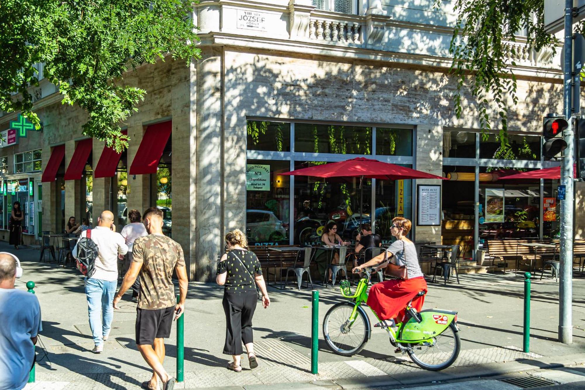 Marone Circles Comfortable For 4 With Parking Lejlighed Budapest