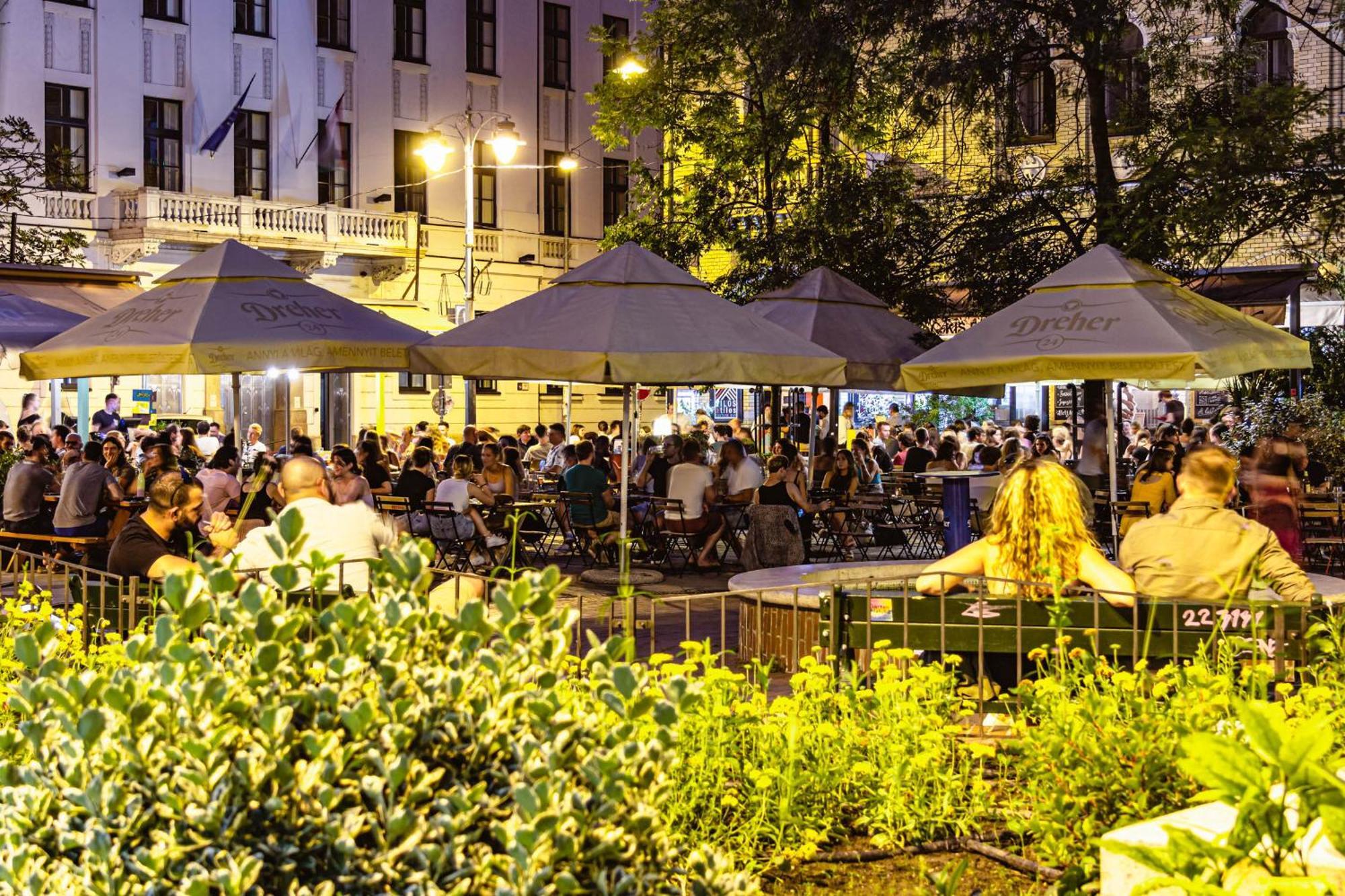Lejlighed Marone Circles Comfortable For 4 With Parking Budapest